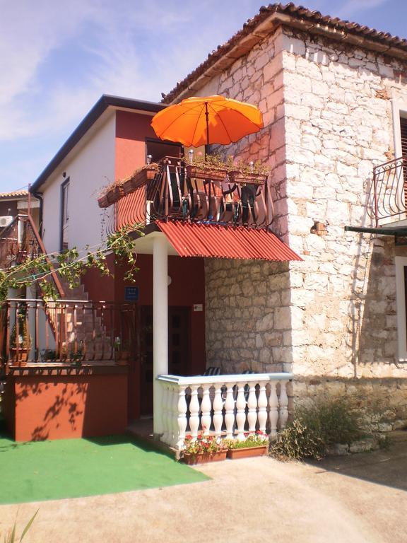 Apartments Katarina Umag Exterior photo
